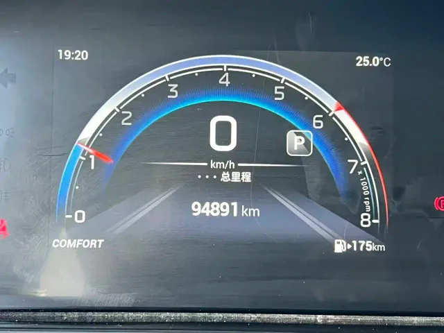 GAC Trumpchi M6 — Фото автомобиля 19