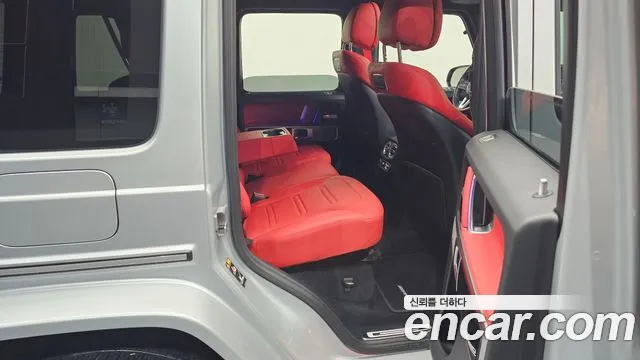 Mercedes-Benz G-Class — Фото автомобиля 12