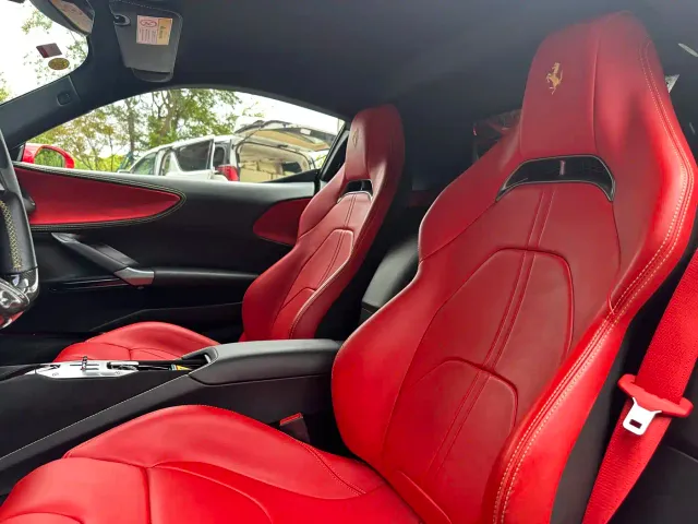 Ferrari SF90 — Фото автомобиля 14