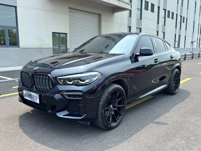 Фотография автомобиля — BMW X6