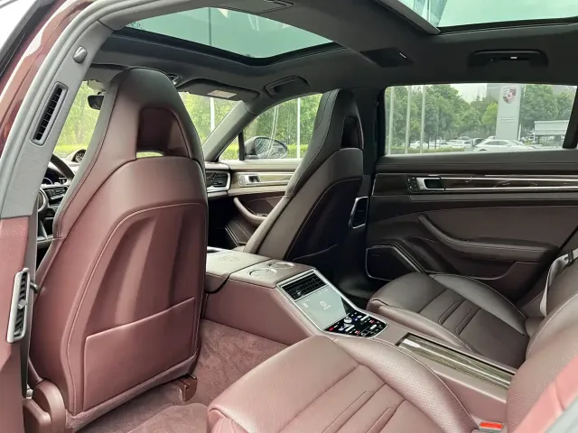 Porsche Panamera 2022 Panamera Executive Long Wheelbase 2.9T — Фото автомобиля 27