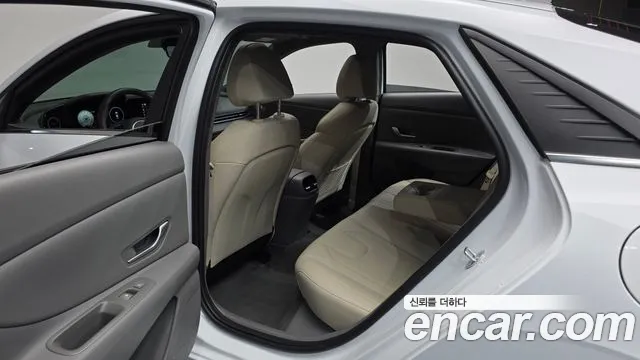 Hyundai Avante CN7 — Фото автомобиля 25