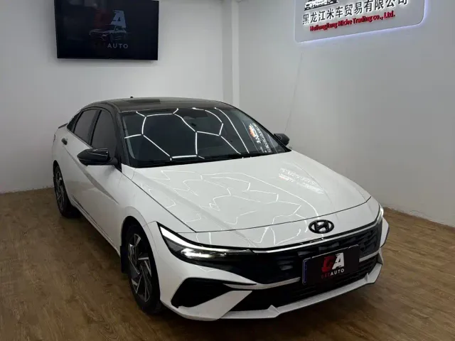 Фотография автомобиля — Hyundai Elantra