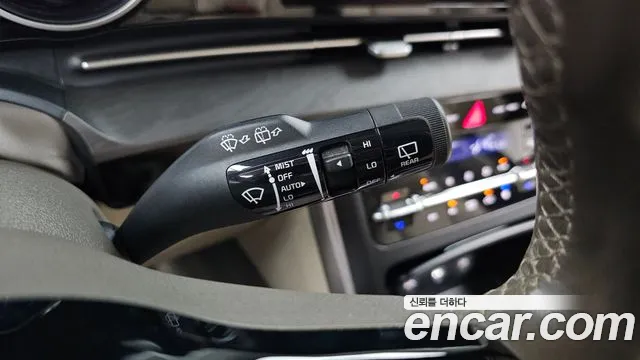 Kia Carnival Generation 4 — Фото автомобиля 25