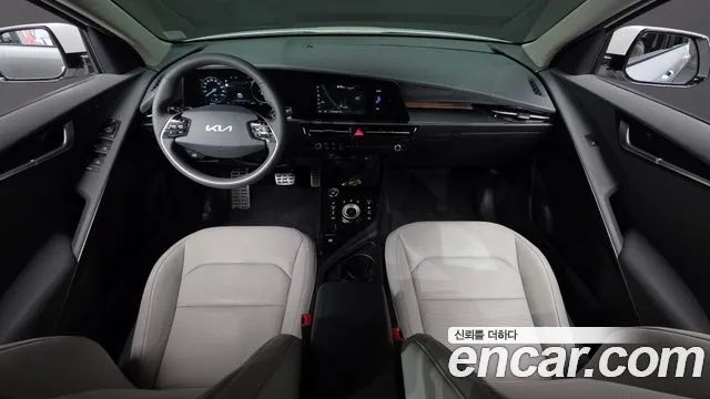 Kia Niro The All New Niro Signature — Фото автомобиля 7