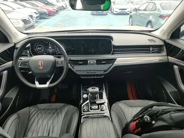 Hongqi HS5 — Фото автомобиля 5