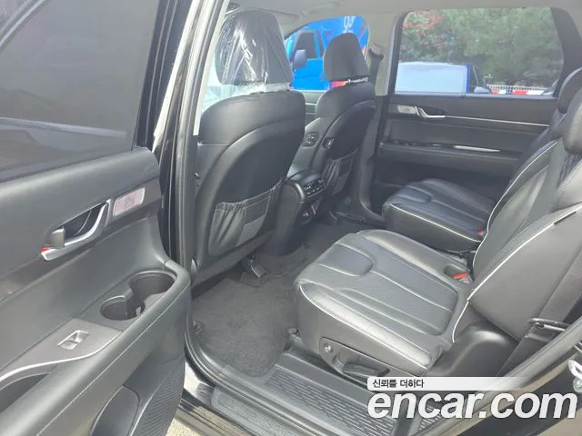 Hyundai Palisade Palisade Дизель 2.2 2WD — Фото автомобиля 8