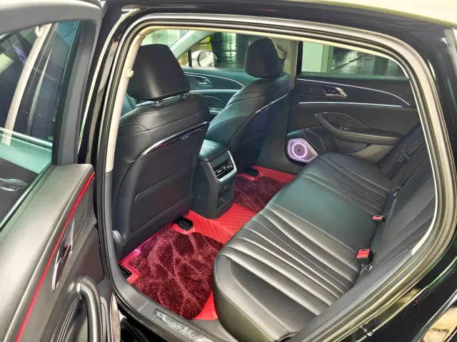 Hongqi H5 — Фото автомобиля 8