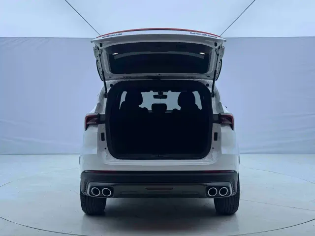 Jetour X70 Plus — Фото автомобиля 8
