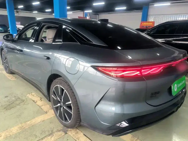 BYD Han L — Фото автомобиля 4