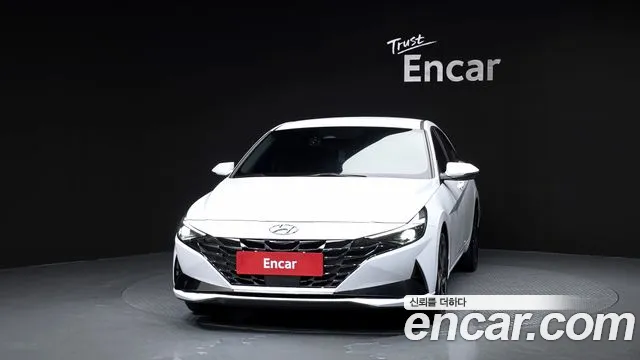 Hyundai AVANTE Avante (CN7) — Фото автомобиля 3