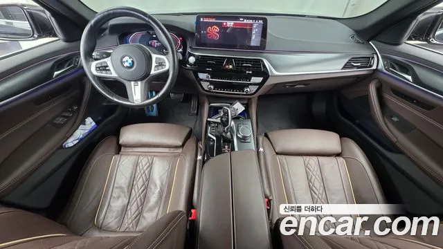 BMW 5-Series 5 серия (G30) 523d M Sport — Фото автомобиля 3