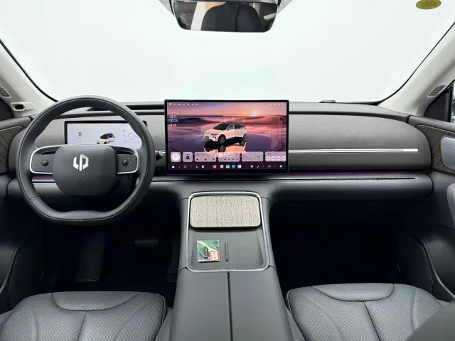 Leapmotor C11 — Фото автомобиля 7