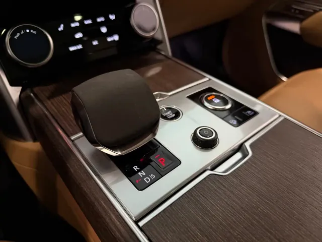Land Rover Range Rover — Фото автомобиля 8