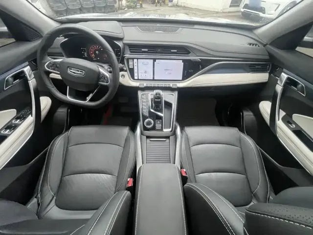 Geely Boyue — Фото автомобиля 12