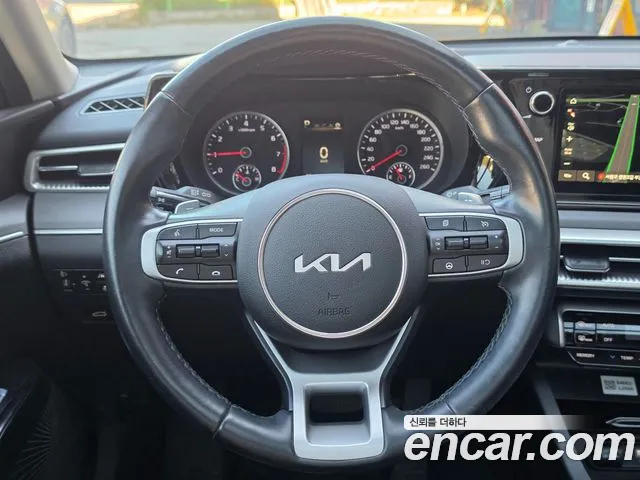 Kia K5 — Фото автомобиля 12