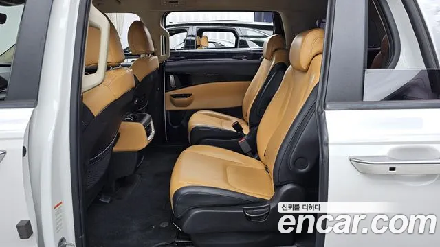 Kia Carnival 4th Gen — Фото автомобиля 16