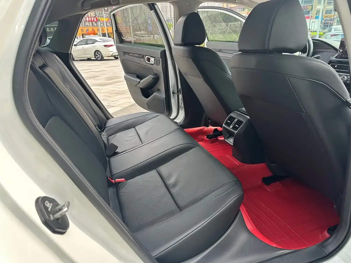 Honda Integra 2023 240TURBO CVT Luxury Edition — Фото автомобиля 11