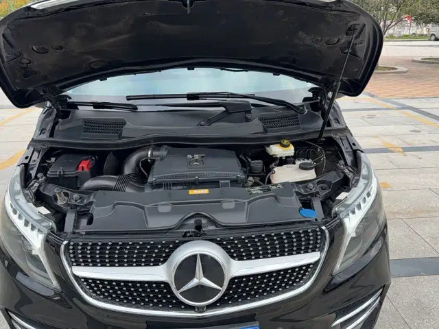 Mercedes-Benz V-Class — Фото автомобиля 10