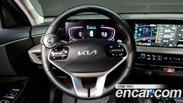 Kia K8 — Фото автомобиля 13