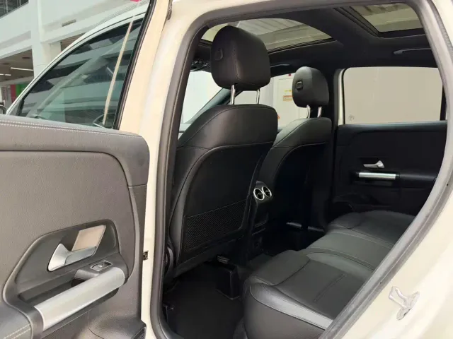 Mercedes-Benz GLA-Class — Фото автомобиля 12
