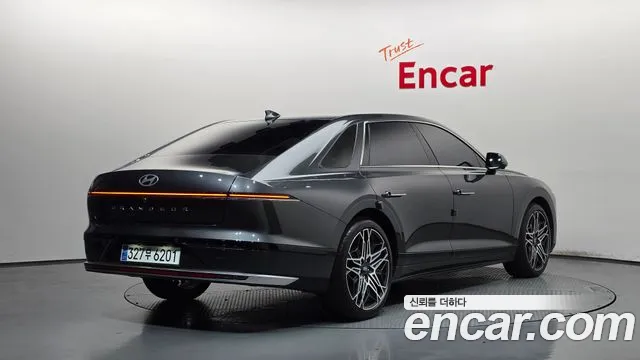 Hyundai Grandeur GN7 — Фото автомобиля 2