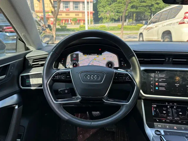 Audi A7L — Фото автомобиля 18