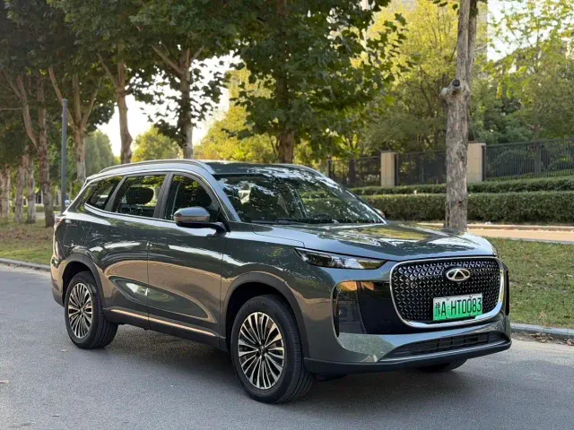 Chery Tiggo 8 PLUS C-DM — Фото автомобиля 2