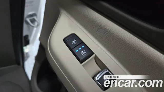 Kia Carnival — Фото автомобиля 28