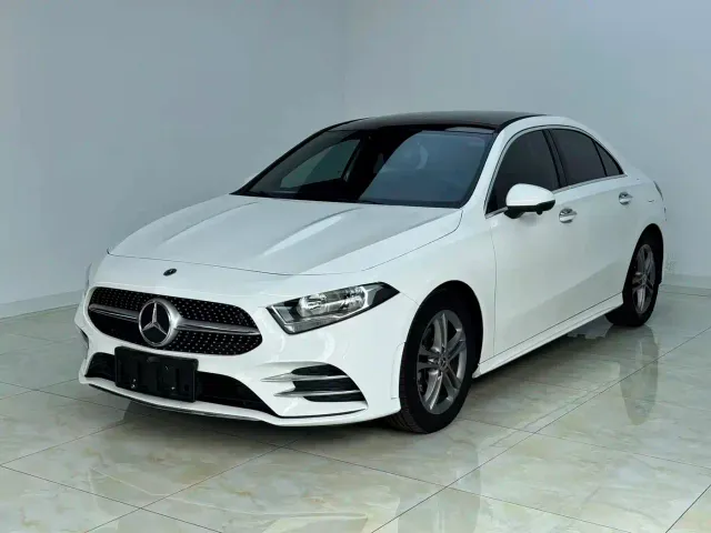 Фотография автомобиля — Mercedes-Benz A-Class