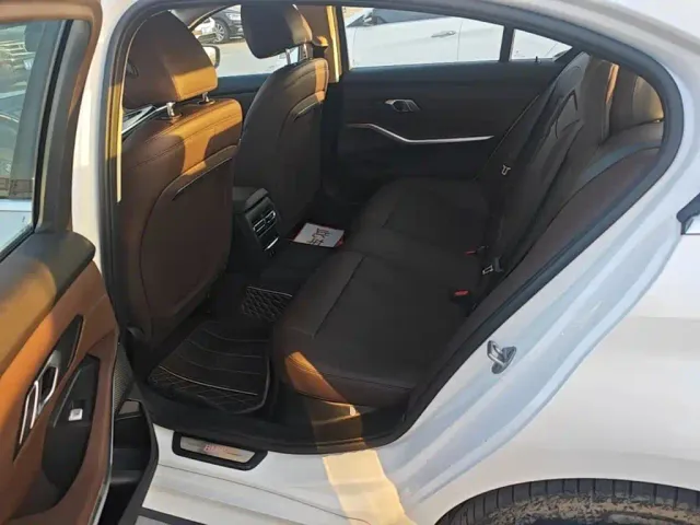 BMW i3 — Фото автомобиля 16