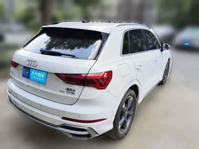 Audi Q3 — Фото автомобиля 2