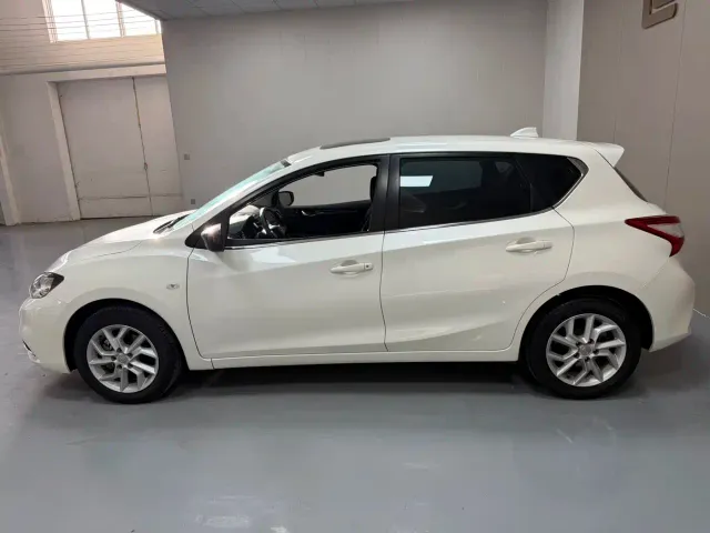 Nissan Tiida — Фото автомобиля 14