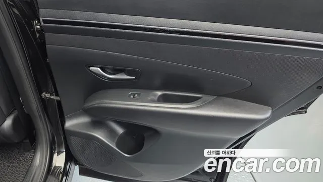 Hyundai Tucson Tucson (NX4) Бензин 1.6 турбо 2WD — Фото автомобиля 25