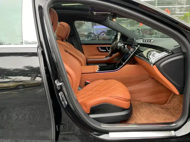 Mercedes-Benz Maybach S-Class — Фото автомобиля 23