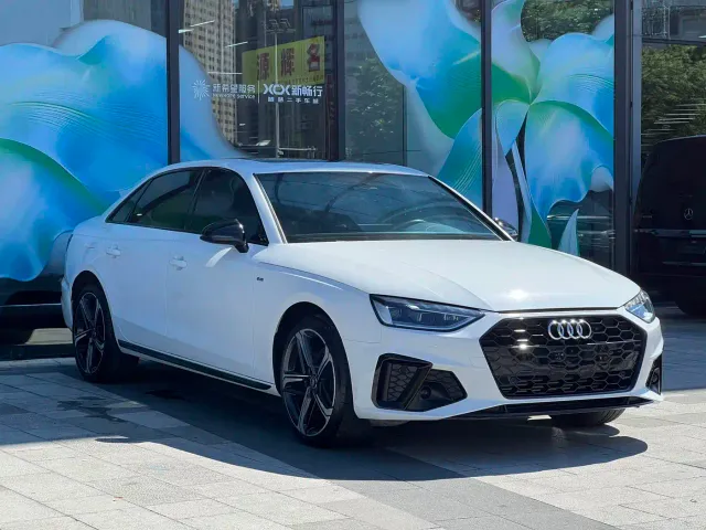 Audi A4L — Фото автомобиля 3