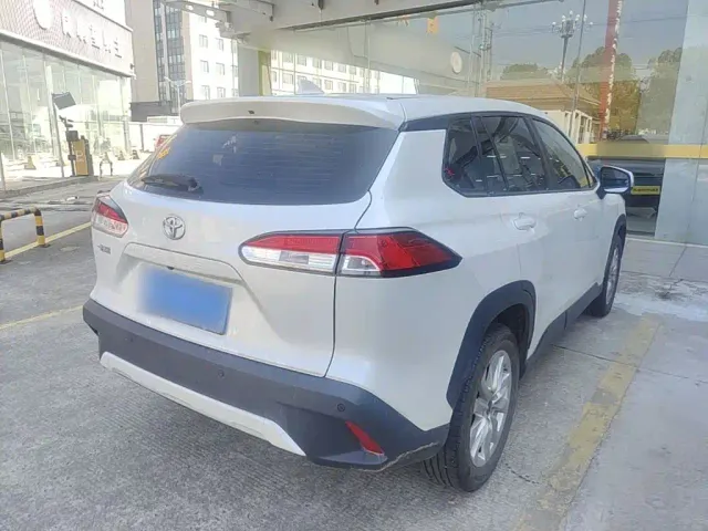 Toyota Corolla Cross — Фото автомобиля 6