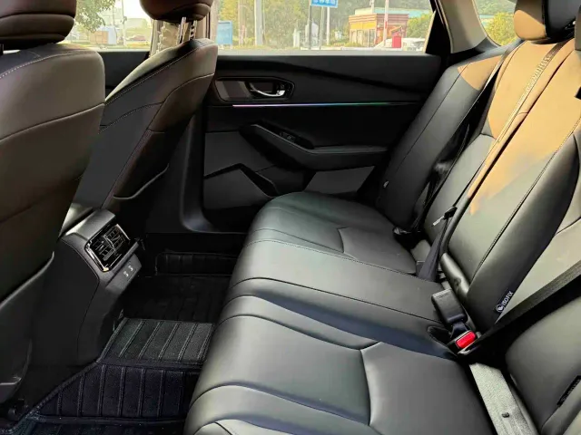 Honda Accord — Фото автомобиля 19