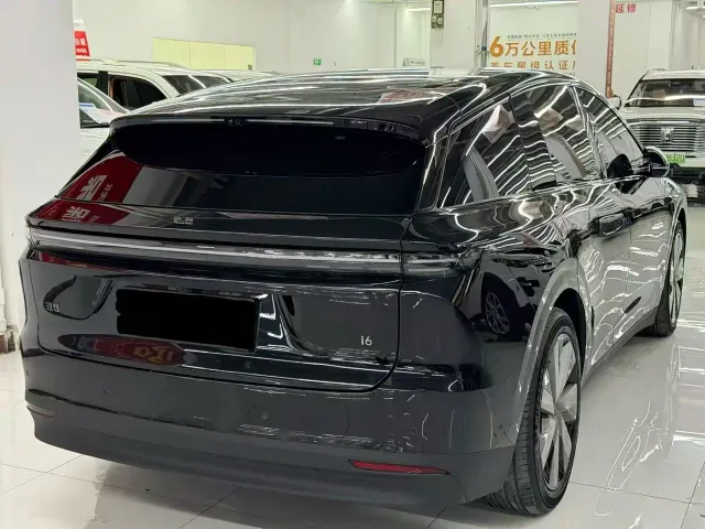 Li Auto i6 — Фото автомобиля 8