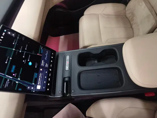 Nio ET5 Touring — Фото автомобиля 11