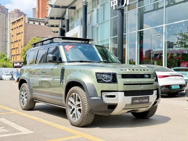 Land Rover Defender — Фото автомобиля 3