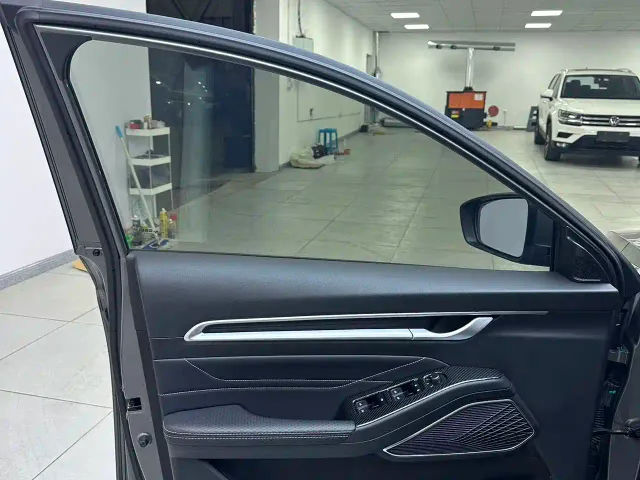Geely Emgrand — Фото автомобиля 17