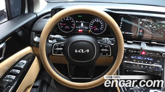 Kia Carnival Generation 4 — Фото автомобиля 13