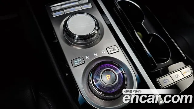 Genesis G80 Бензин 3.5 турбо AWD — Фото автомобиля 9