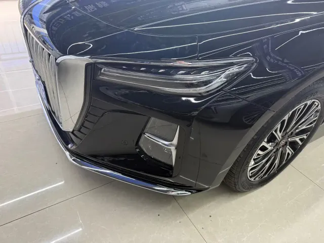 Hongqi H5 — Фото автомобиля 13