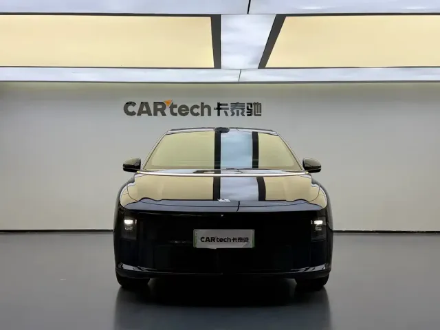 Li Auto i6 — Фото автомобиля 2