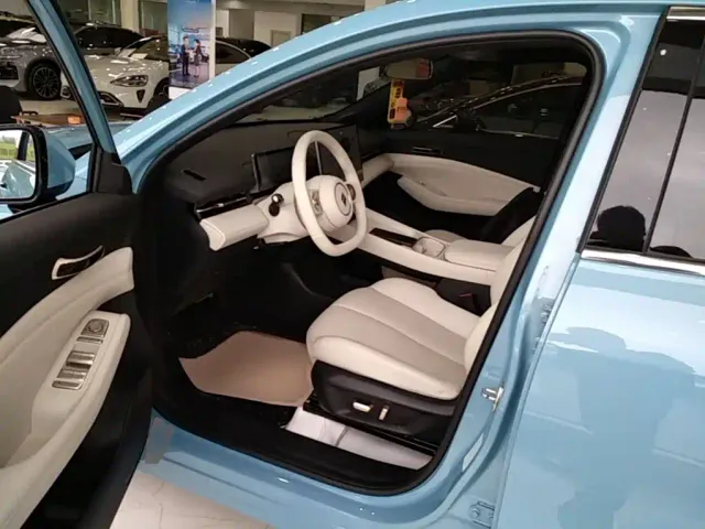 Baojun Yunhai — Фото автомобиля 15