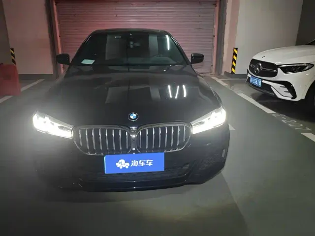 BMW 5 Series — Фото автомобиля 2