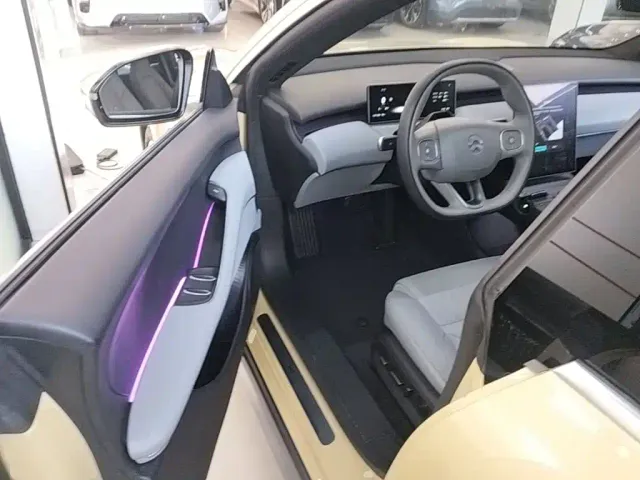 Nio ET5 Touring — Фото автомобиля 15
