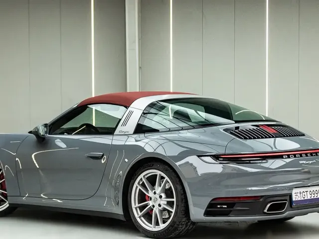 Porsche 911 — Фото автомобиля 7